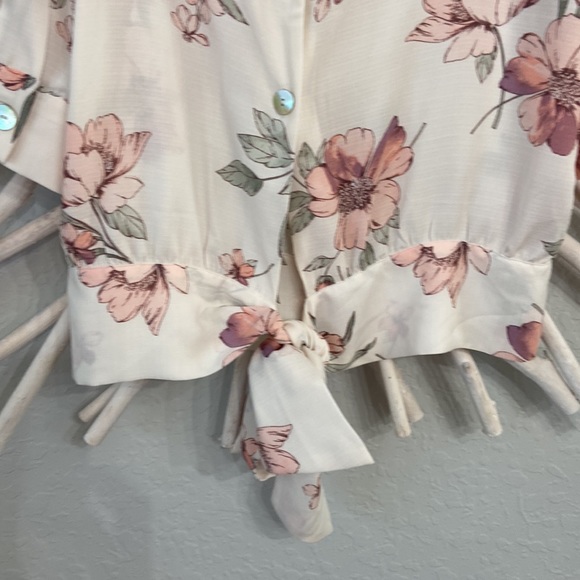 Meraki womens top Soft white/ Floral 3/4 sleeve - Picture 6 of 9